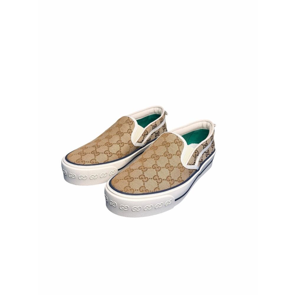 Gucci NIB 1977 Tennis Slip-On Sneaker in Beige Coated Canvas Monogram Size
39.5 - Picture 8 of 11